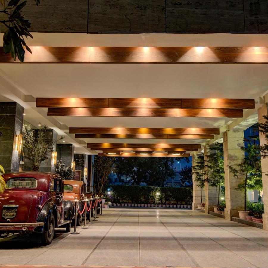 Godwin Haridwar Hotel Eksteriør billede